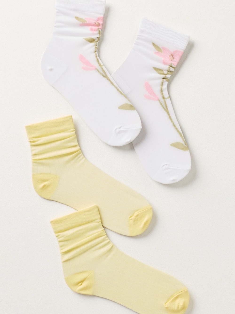 Anthropologie White Floral & Pale Yellow Crew Sock 2-Pack